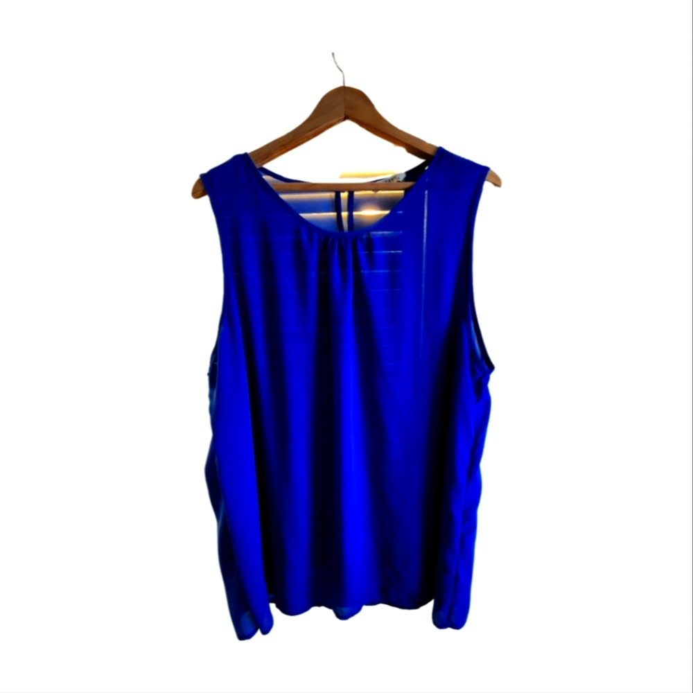Bright & airy blue shell top XXL -fits large, NWOT, Beyove brand, gorgeous top!
